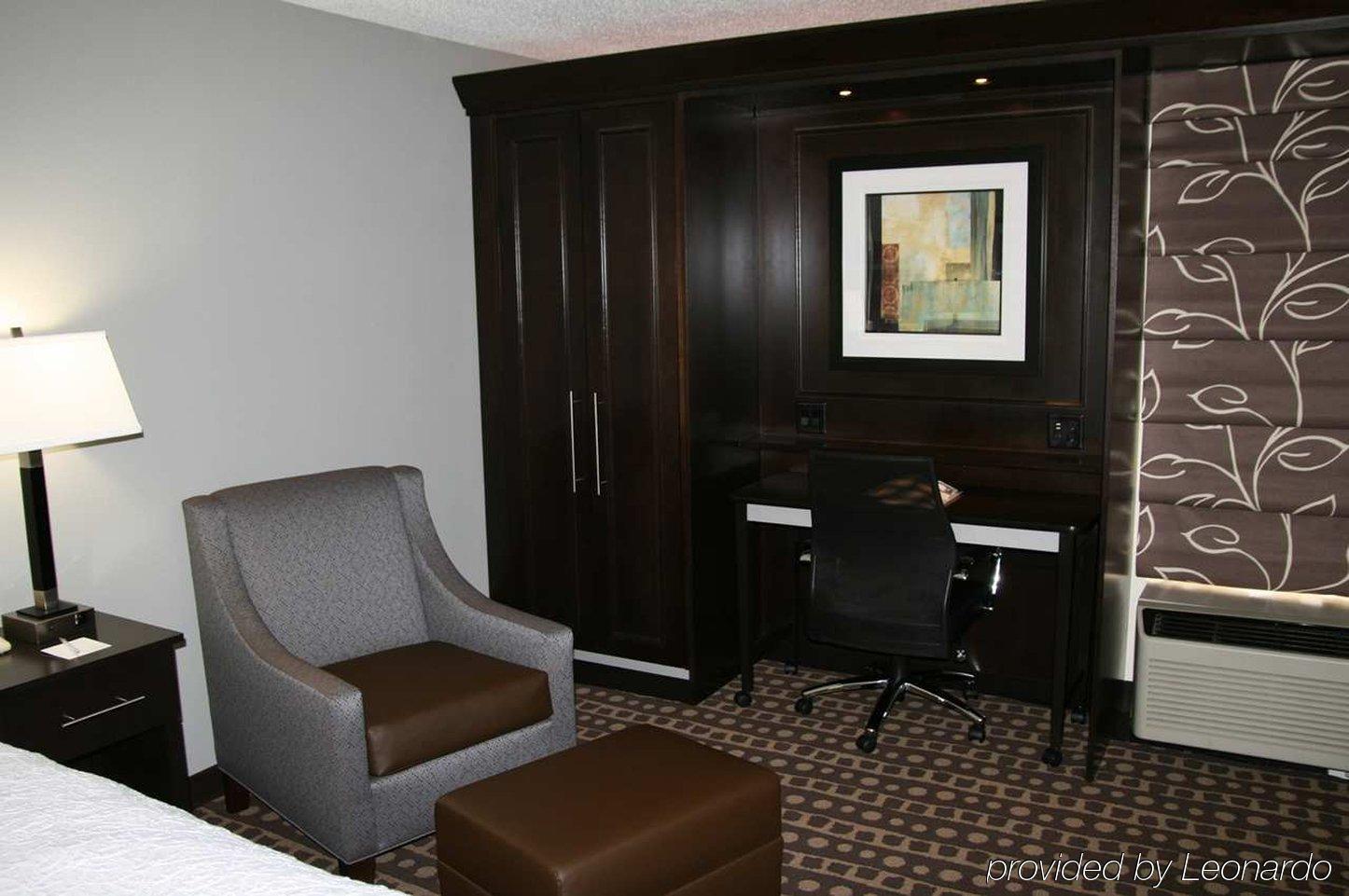 Hampton Inn West Columbus Exteriér fotografie