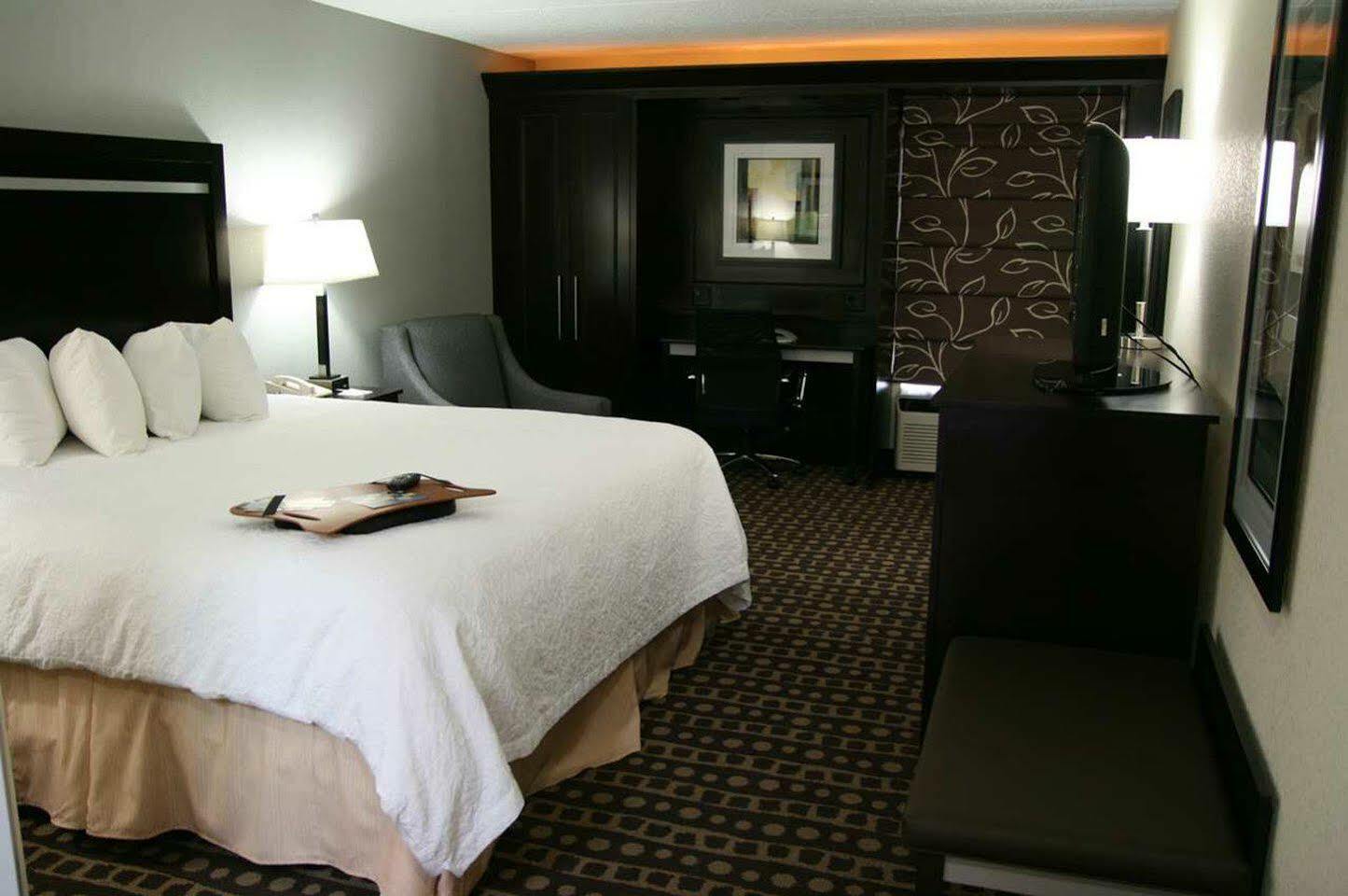 Hampton Inn West Columbus Exteriér fotografie